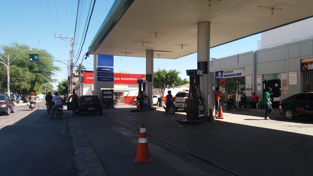 Posto Amaralina; combustível esgotou-se em pouco tempo