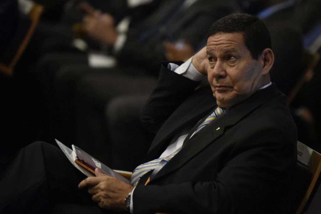 General-Hamilton-Mourão-1024x684