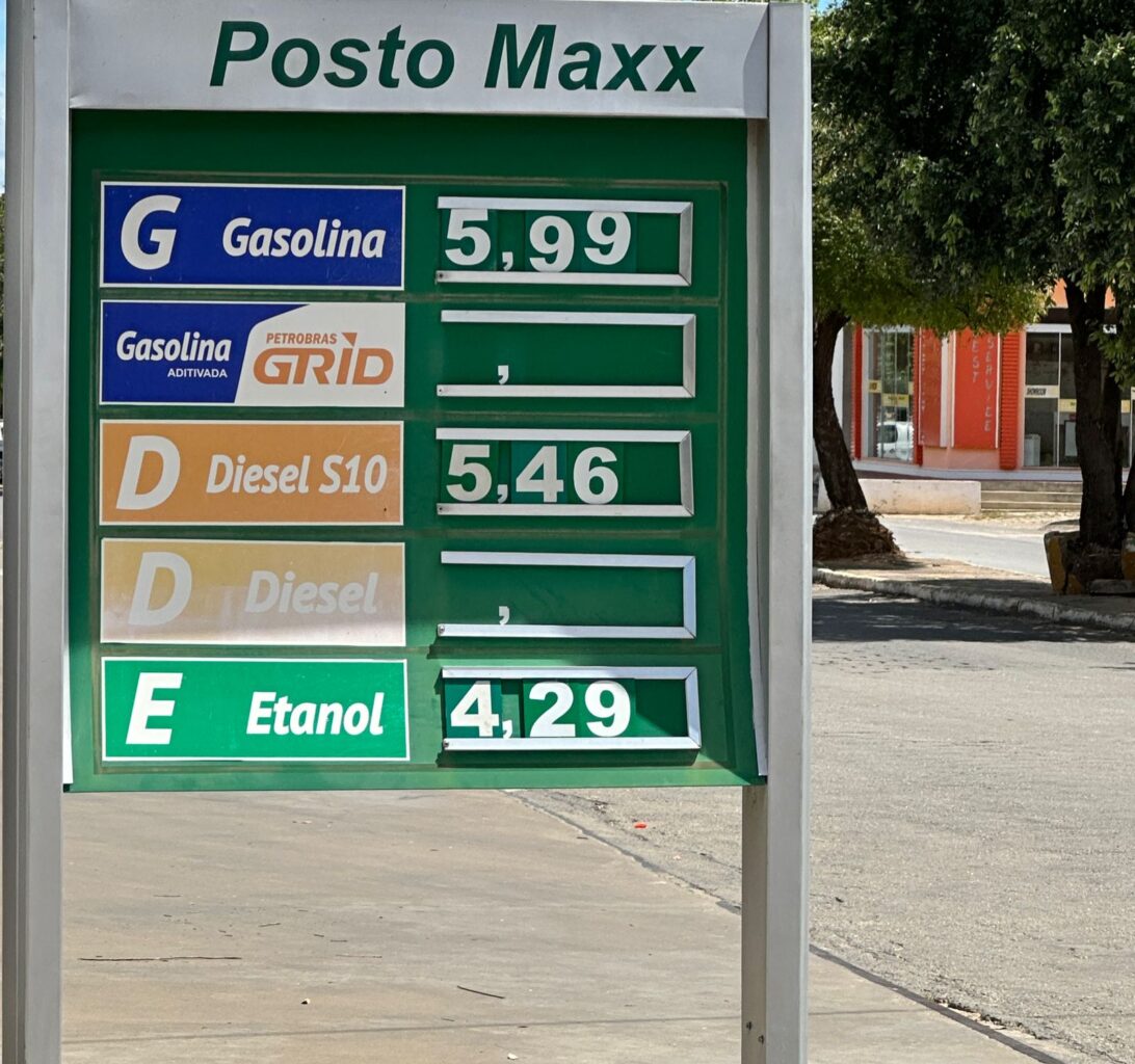 Preço da gasolina cai para R 5 99 em Bom Jesus da Lapa Notícias da Lapa